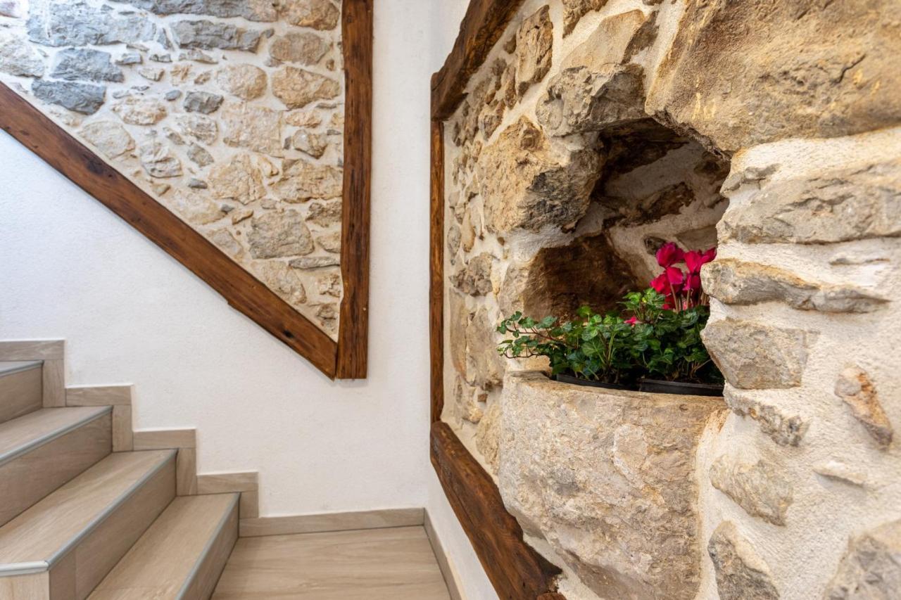 Villa Elm Milohnici المظهر الخارجي الصورة