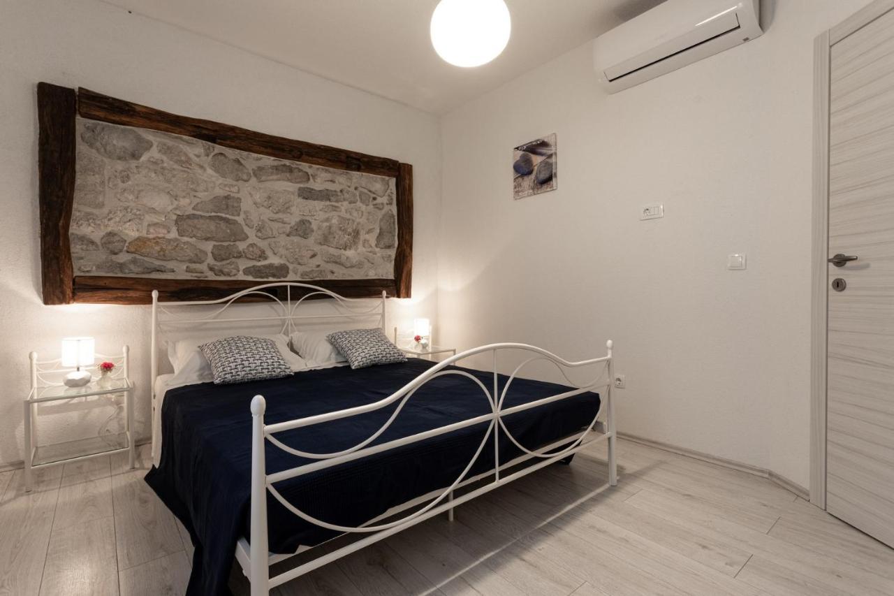 Villa Elm Milohnici المظهر الخارجي الصورة